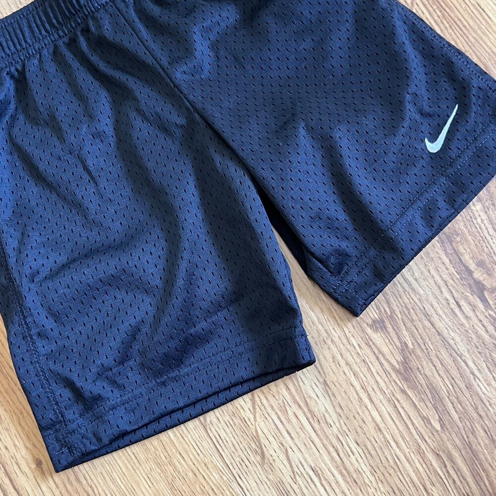 NEW Nike Black Mesh Athletic Shorts - Picture 4 of 8